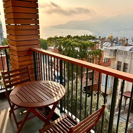 Castello By Mediterra Hotel apartamentowy 3*