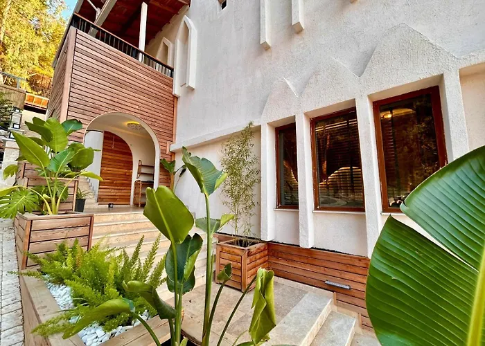 Castello By Mediterra アパートホテル 3*