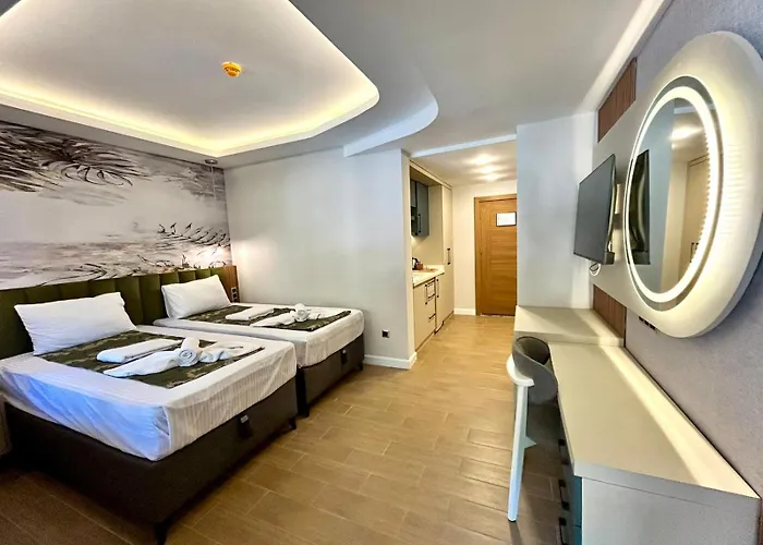 Castello By Mediterra Aparthotel 3*