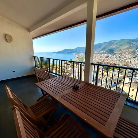 Apartahotel Castello By Mediterra 3*